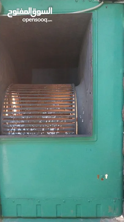مكيف حجم كبير صحراوي بحاله ممتازه