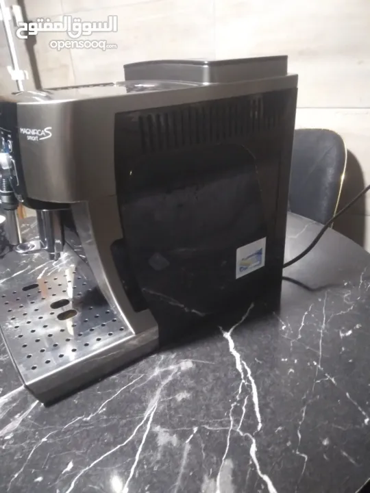 ماكنه اسبريسو ديلونجي مجنيفكا سمارت