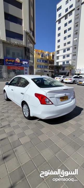 Nissan versa 2014