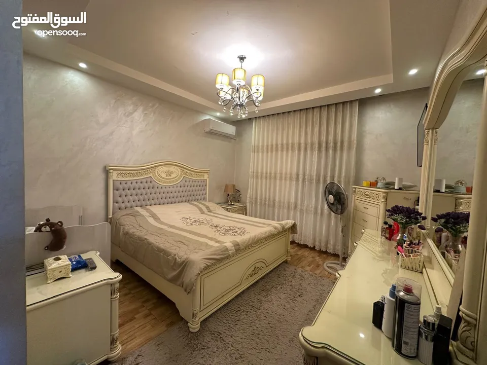 شقة طابقية للبيع في أجمل مناطق ابو علندا