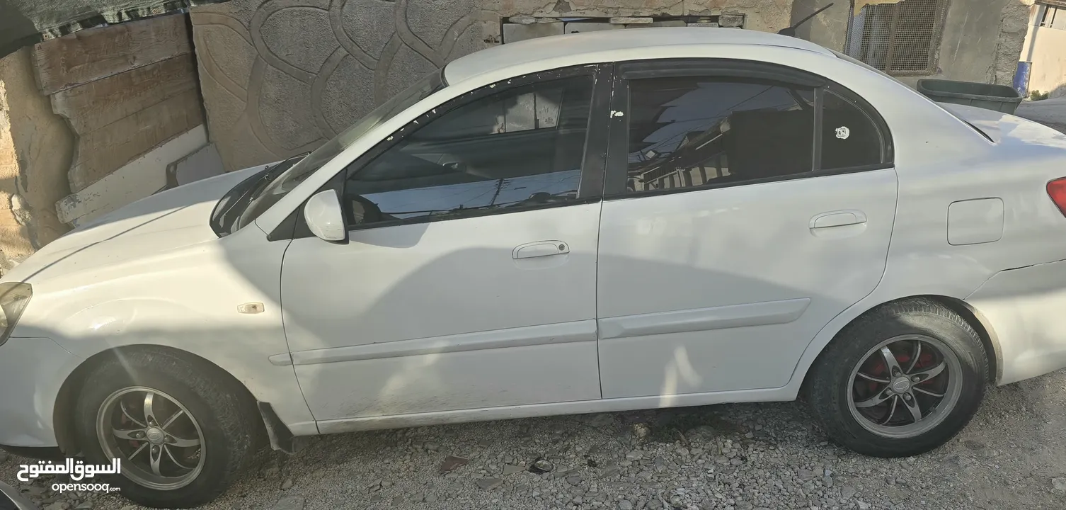 كيا ريو 2011
