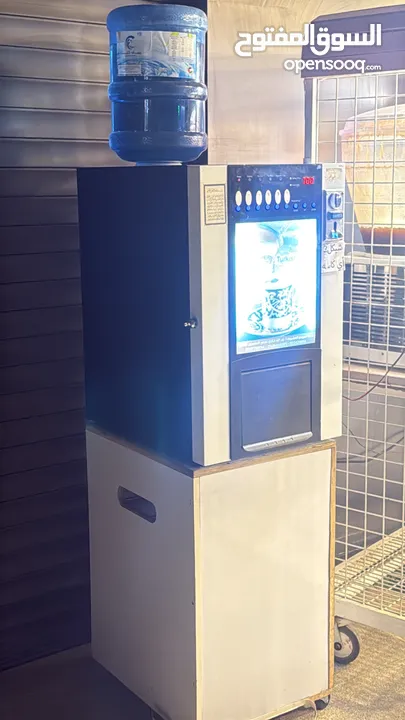 ماكنة صناعة المشروبات الساخنه الذاتيه