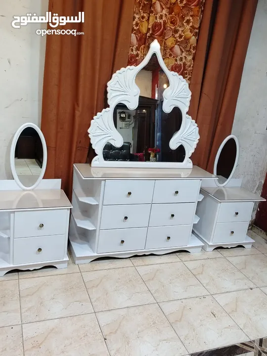 غرفة_نوم_ماستر_ابواب_موديل_الجمال_كوالتي بحاله الوكاله استخدام مده قصيره وخشبها زان ولاتيه وقشره بلو