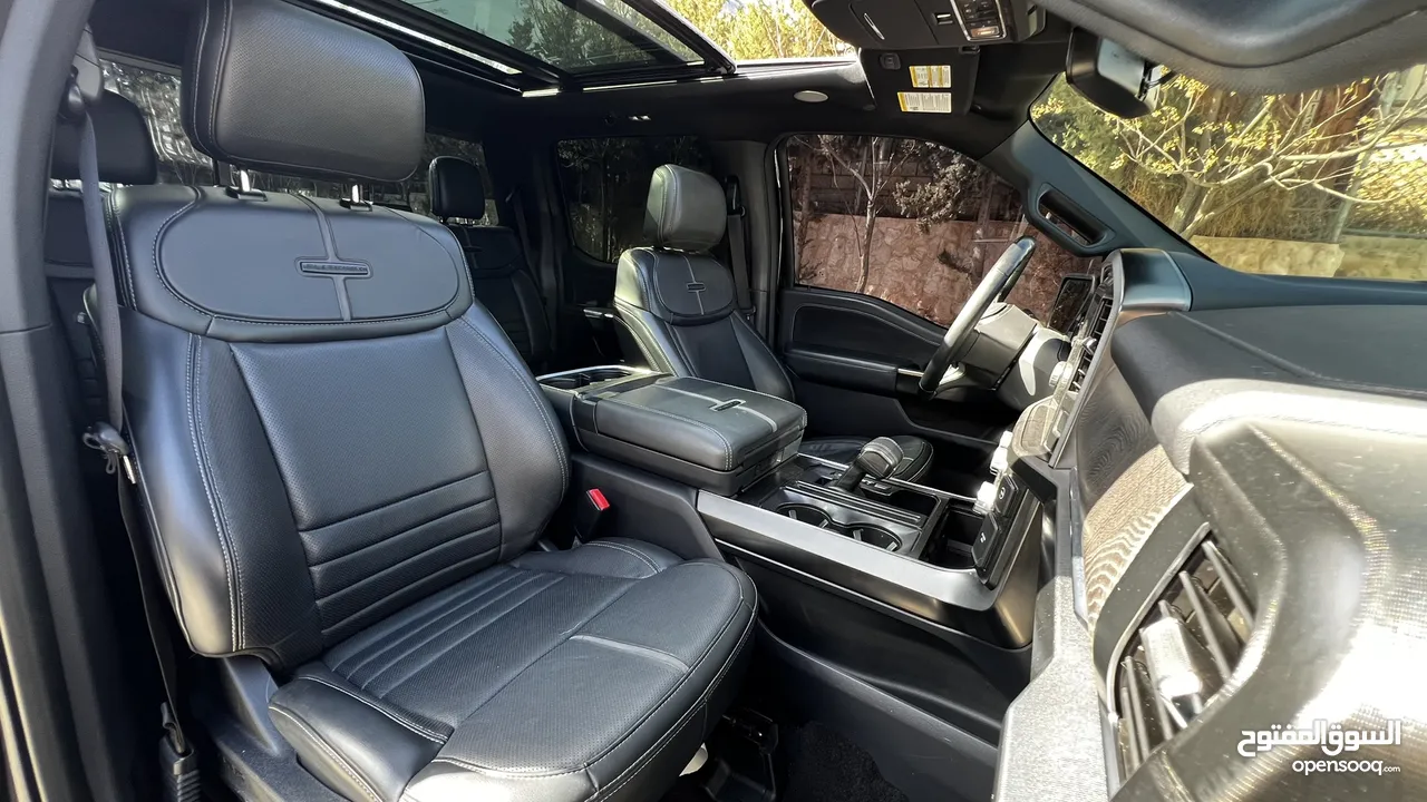 2022 FORD F-150 Platinum Hybrid Black-Edition