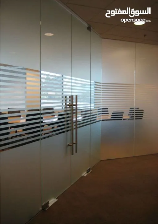 Glass partition