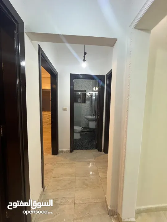 عماره تتكون من 8 شقق فاخره للبيع
