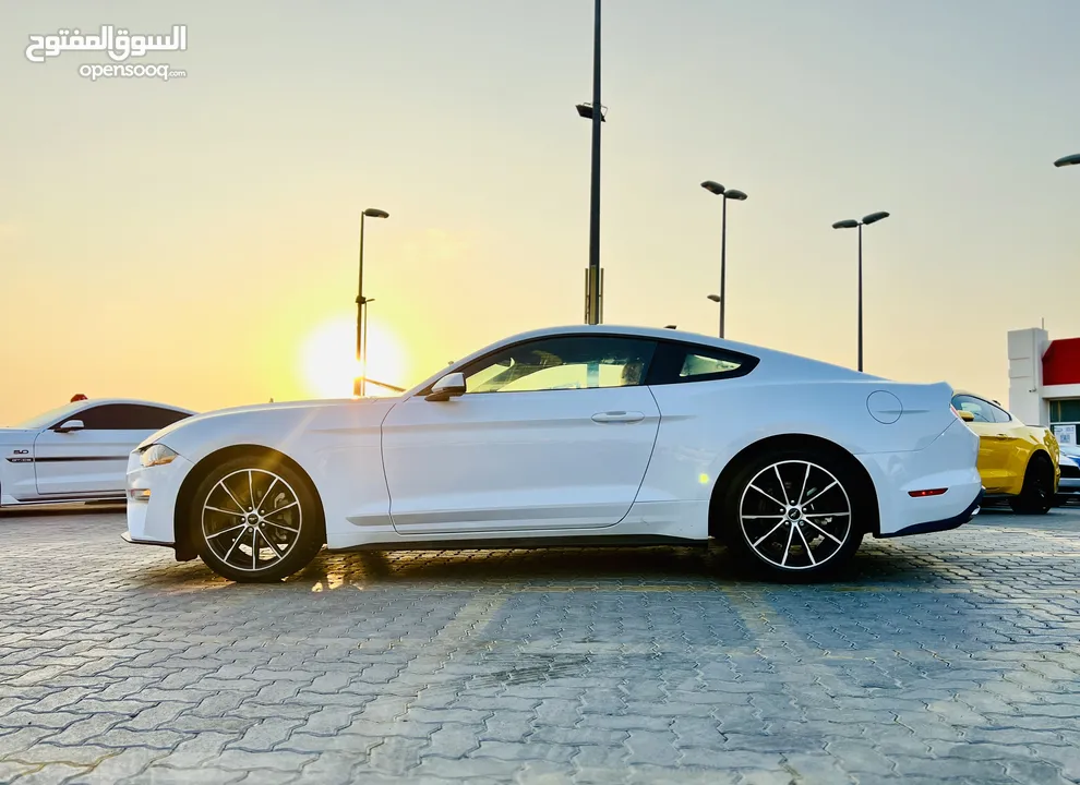 FORD MUSTANG ECOBOOST PREMIUM 2021