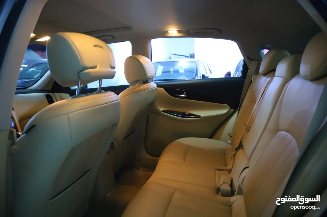 انفنيتي QX50 بحالة ممتازة 2017 وارد الوكالة