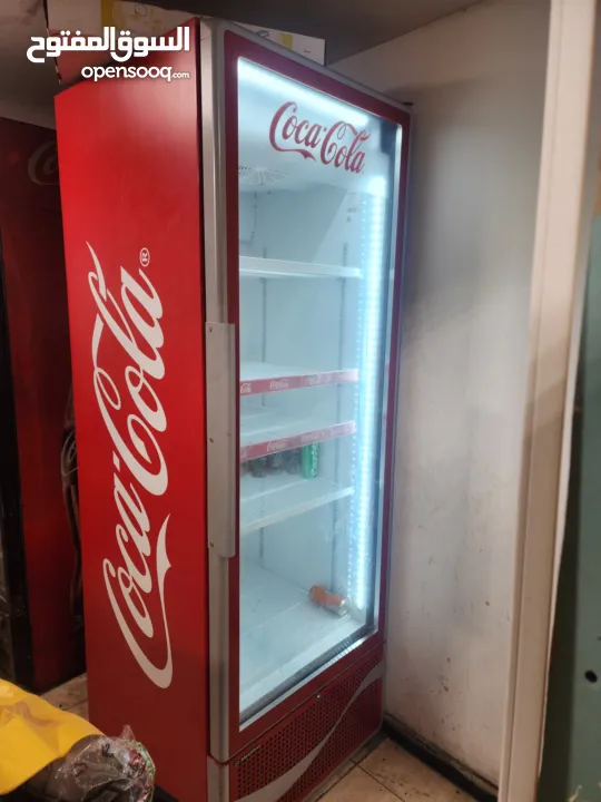 عدة مطعم للبيع