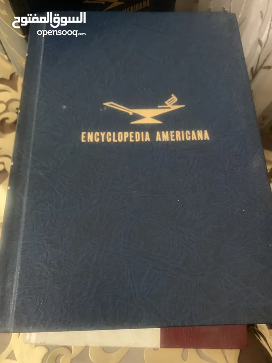 مجلدات الموسوعة الأمريكية إصدار 1986