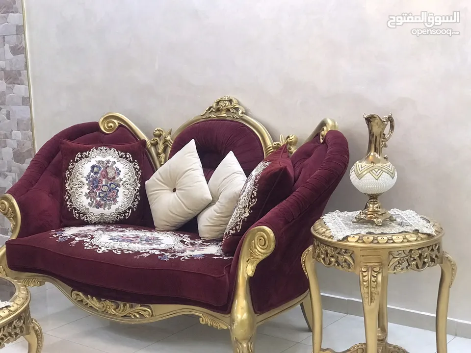 غرفه ضيوف بحاله الوكالة كنب نظيف جدا جدا وبسعر 650 قابل للتفاوض      '