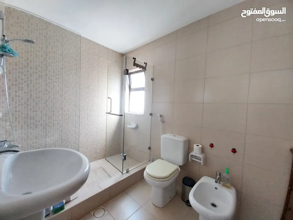 شقة للايجار في عبدون  ( Property 34996 )-174934081
