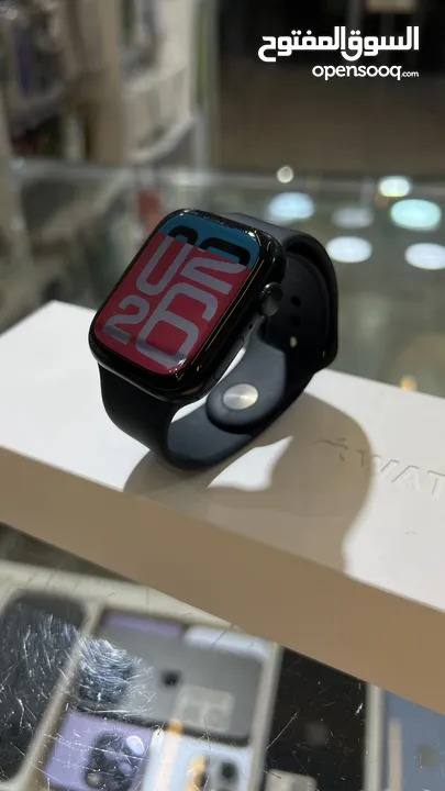 Apple Watch Series 8 45mm / Box charger / battery : 91% / Black