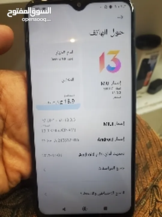 ردمي 9 الذاكرة 128 الرام 4+2  يعني 6 شريحتين نفس الوقت يمن موبايل و GSM  ومدخل ذاكرة لحاله