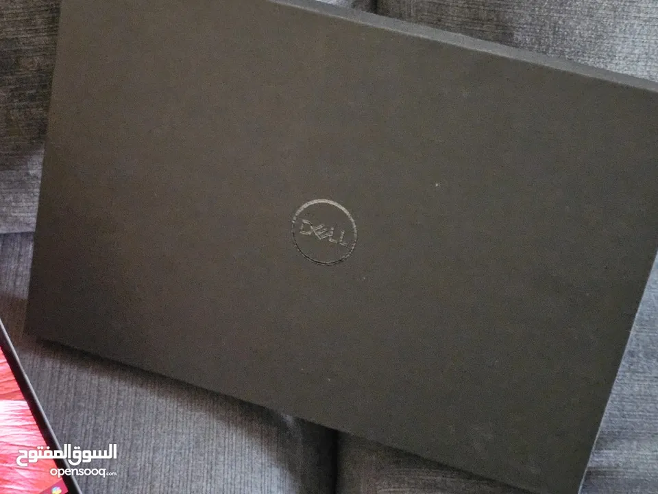 Dell XPS 15 (UAE Model) i7/32gb/1TB 4k Touch - 20gb Graphics - Like New ENG/Arabic