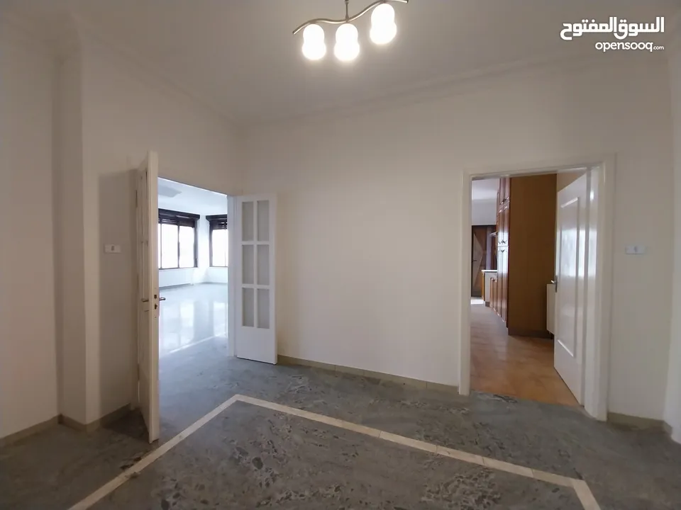 شقة للايجار في الشمساني  ( Property 36544 ) سنوي فقط