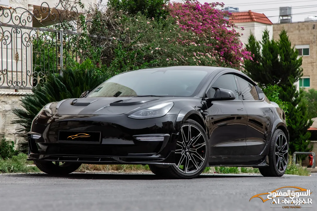 Tesla Model 3 2023 Standard plus   السيارة مميزة جدا و قطعت مسافة 7,000 كيلو متر فقط فقط