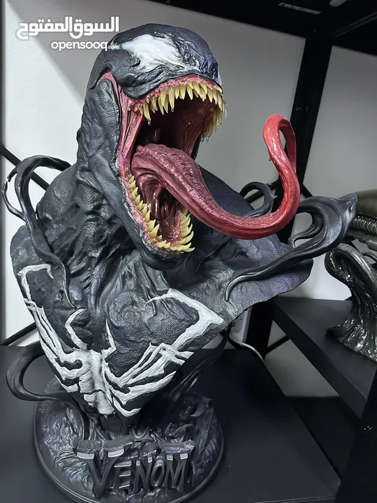 Life size venom