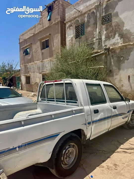 تويوتا كورولا كوم