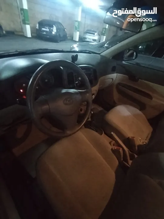هيونداي اكسنت 2009 ماتور 1600 cc اصلي 4 جيد ممشى قليل بحاله الوكاله
