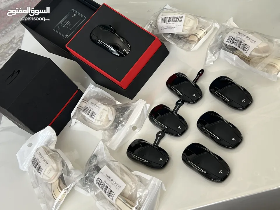 كروت تيسلا - كرت تيسلا - مفاتيح تيسلا ريموت كبسات - تيسلا اصلي  Tesla Key Card - Tesla Keyfob