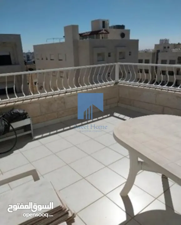 شقة طابقية مميزة للبيع في الرابية  - قرب البولندية طابق ثالث 300م بسعر مغري