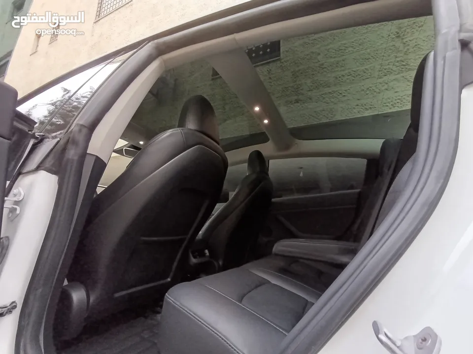 TESLA MODEL 3 ONLY 8000KM