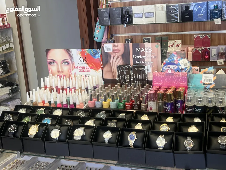 محل اكسسوارات وكوزمتكس للبيع بسعر مغري جداااا .. جدااااا بشفا بدران بداعي السفر