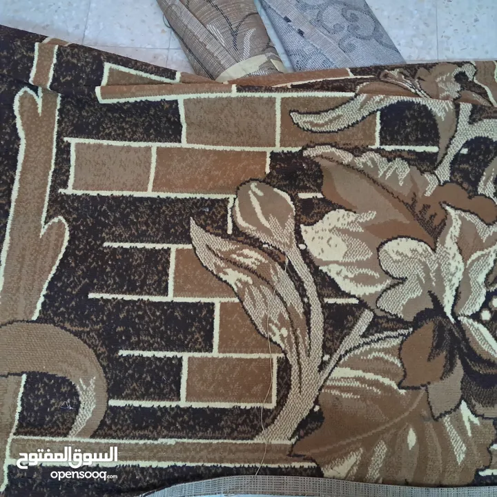 مجموعة سجاد وموكيت 10 قطع للبيع كوم اطوال واحجام مختلفة للبيع كامل