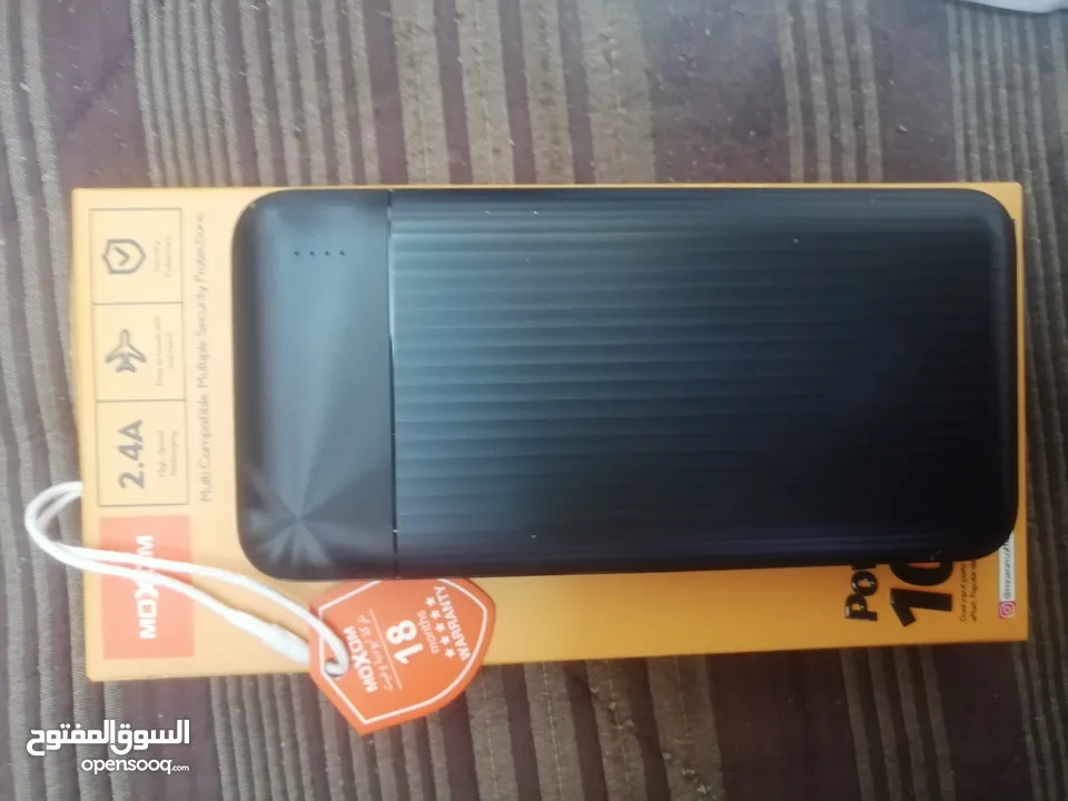 باور بنك 10.000 ملي امبير مقفول  اصلي من شركه موكسوم بتوافق عليه حمايه امنيه متعدده مناسب