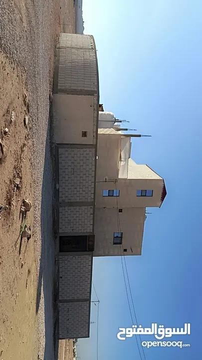 بيت لبيع طابقين مرخص ومفروز