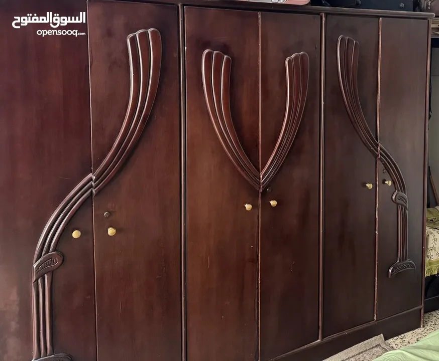 أثاث مستعمل بحالة ممتازة للبيع