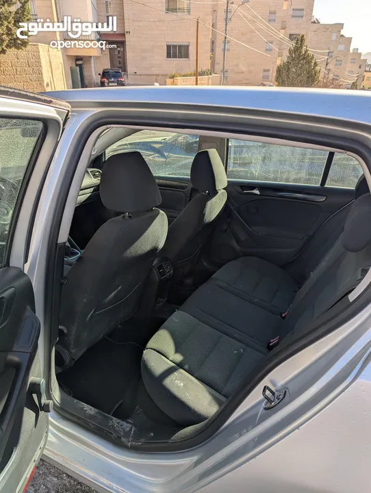 سيارة جولف 2011 جير عادي للبيع كاش فقطططط