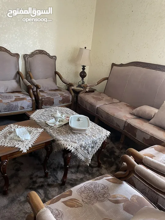 طقم كنب  فاخر للبيع