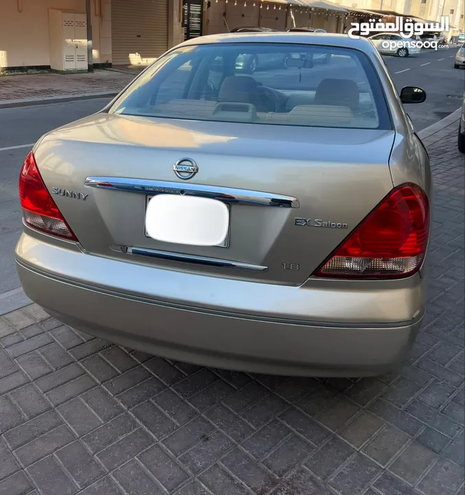 Nissan Sunny 2004 Gold color for sale