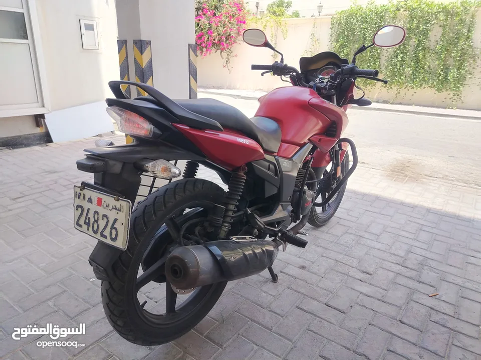هيرو دراجة نارية