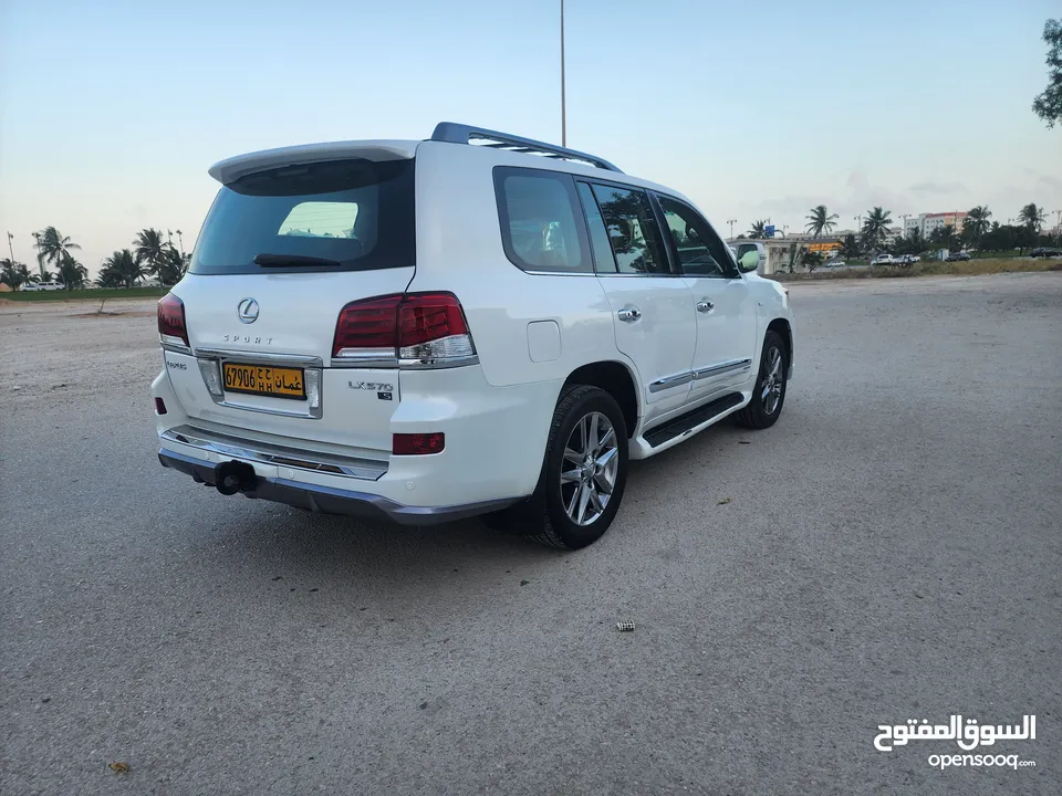 لاكزز LX 570