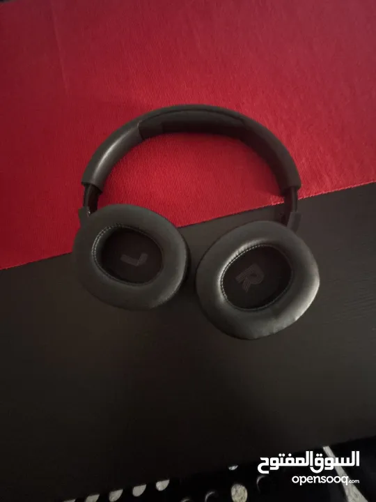 Jbl headphones could be used on phones/laptops/computers through Bluetooth