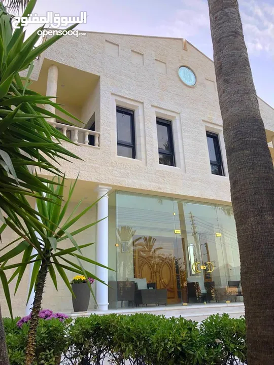 للبيع  فيلا مستقلة في منطقة الكرسي على مساحة أرض دونم و 320 م