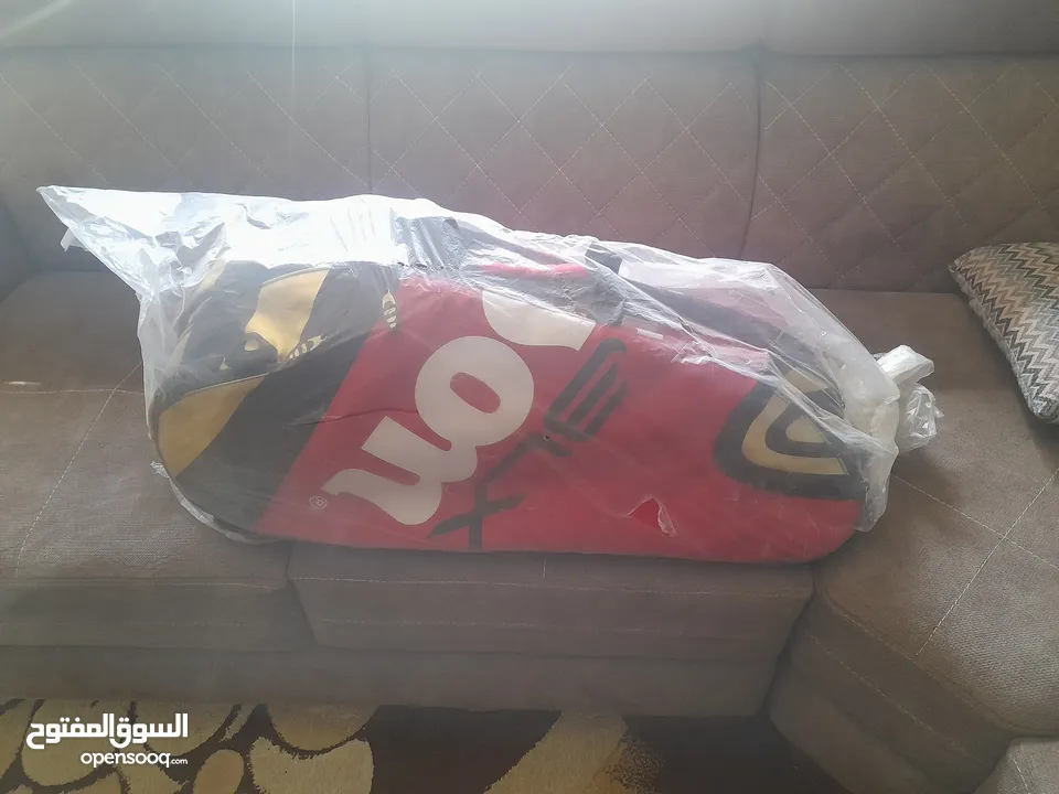 مضارب تنس ارضي جديده للبيع بحاله ممتازه جدا وماركات