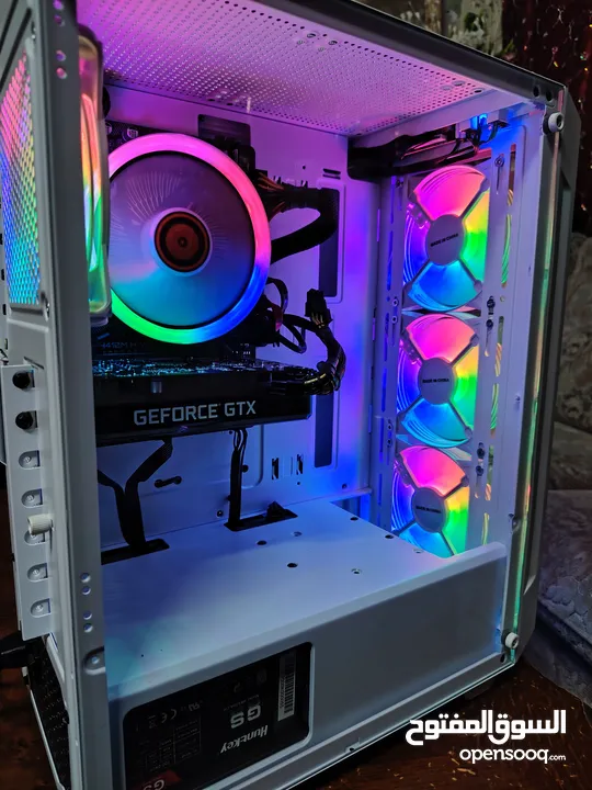Pc gaming للبيع مواصفات جيده