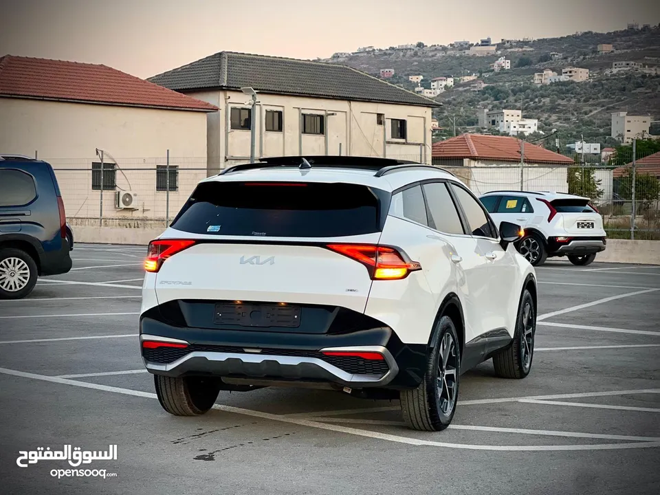 كايا سبورتاج  2022 فل الفل فتحة سقف  2x4 ///240Hp بنزين + كهرباء  ( Haybrid) 1600cc