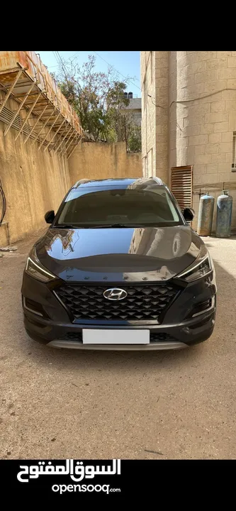 توسان بويه شركة 2000 ديزل اوتوماتيك  يد 1 عداد 85 ب الورقه فللللللللللل عدا فتحه  5 عدسات  هوك  بصمه