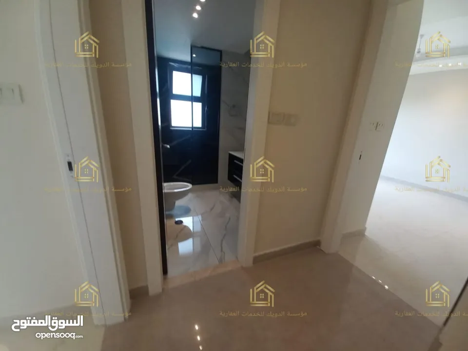 شقة دوبلكس لم تسكن فاخرة أرقى مناطق دابوق 350 متر 4 نوم 2 ماستر مع ترسات واطلالة خلابة