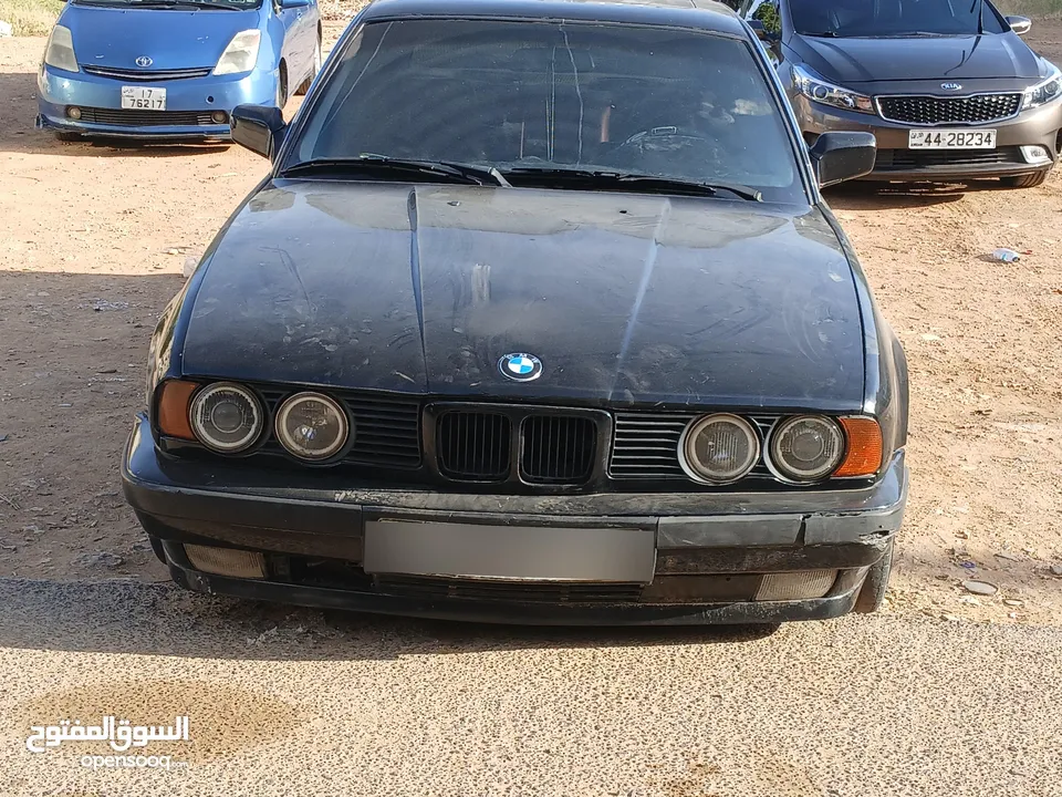 bmw E-34  520 للبيع