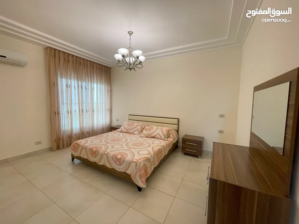 شقة مميزة للبيع في عمان- دابوق- طابق شبه ارضي مطلة