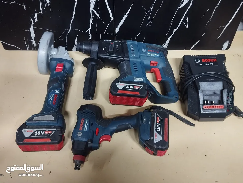 عدد مستعمله أصلي 100%مع ضمان ويوجد توصيل