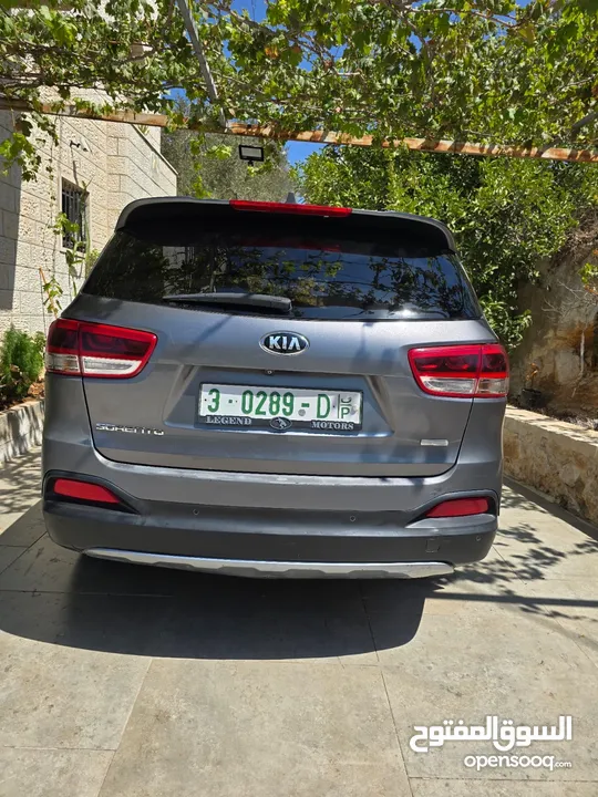 KIA سورينتو بصلاة عنبي