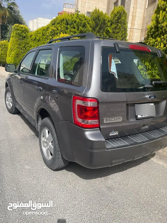 2012 FORD ESCAPE  4 GOOD  GASOLINE