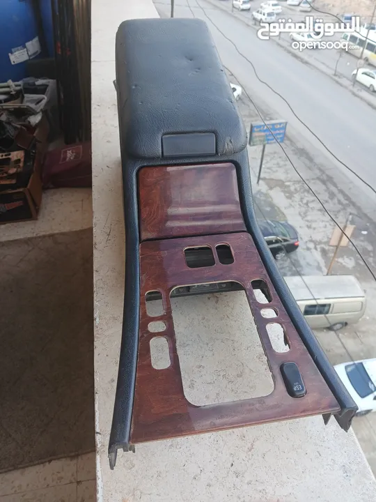 قطع مرسيدس بحاله ممتازه جدا....w210......124......211.....